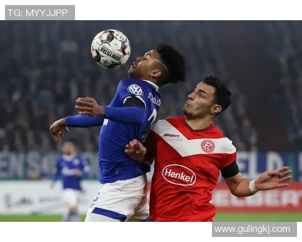 球星激烈对抗赛：足球场上的极限碰撞与激情对决