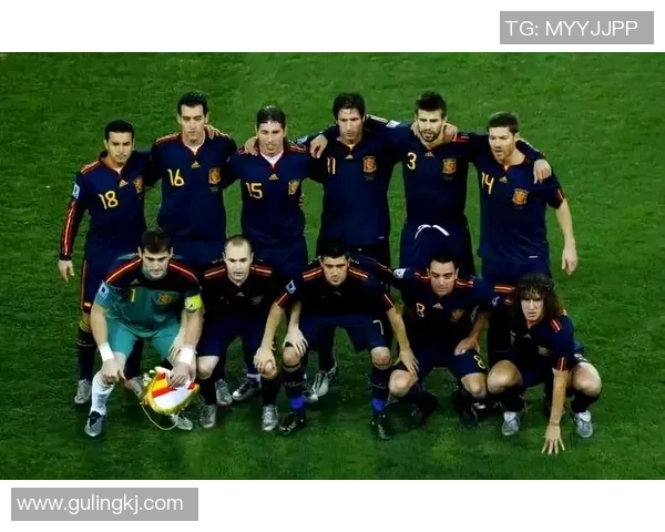 球星足球9号：传奇前锋的崛起与赛场辉煌故事