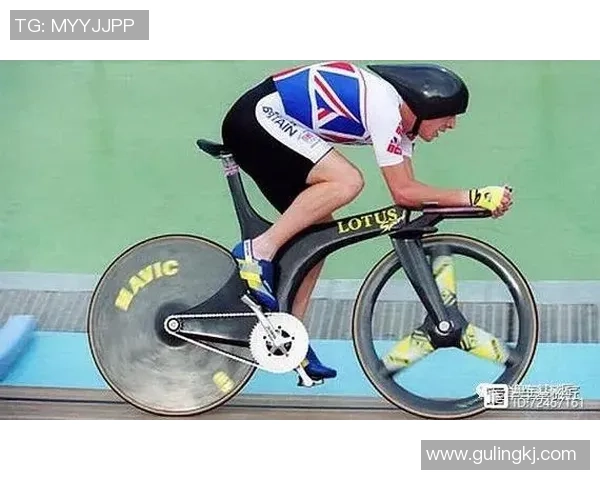 足球单车球星的华丽技艺与赛场传奇 探索其背后的风采与魅力