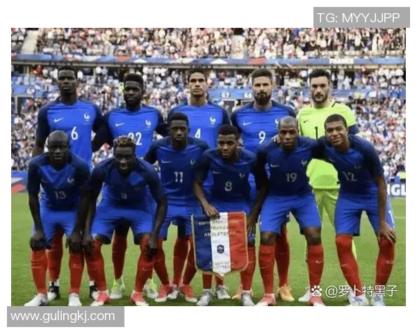 足球场上最具争议的球星与他们背后的争议事件分析