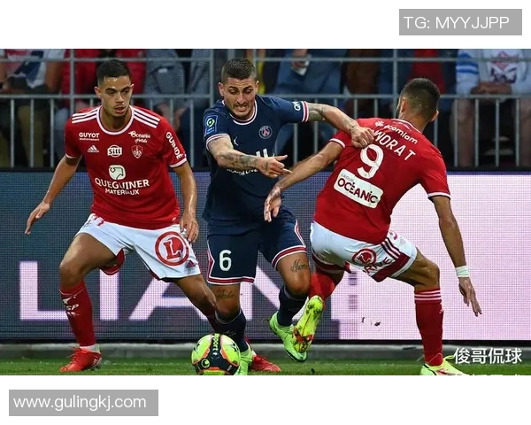 足球星期天最新比赛结果查询与分析，快速掌握本轮赛事精彩表现