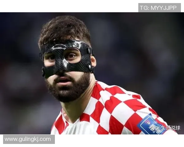 路人镜头下的足球球星日常展现不同于赛场的真实一面